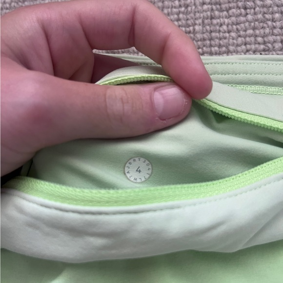 Lululemon Speed Up Low-Rise Shorts 2” - Picture 3 of 5